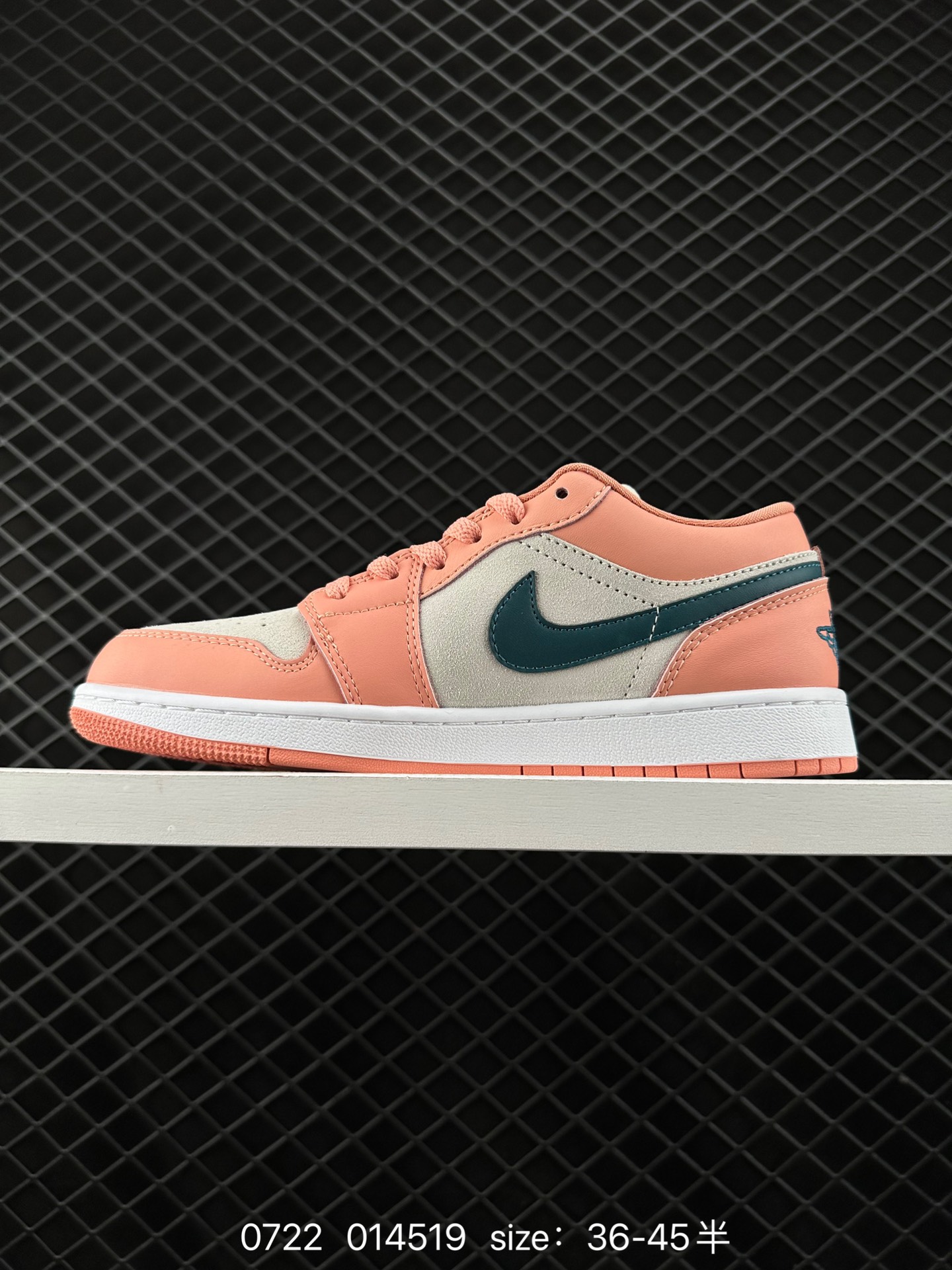 Air Jordan 1 Low AJ1